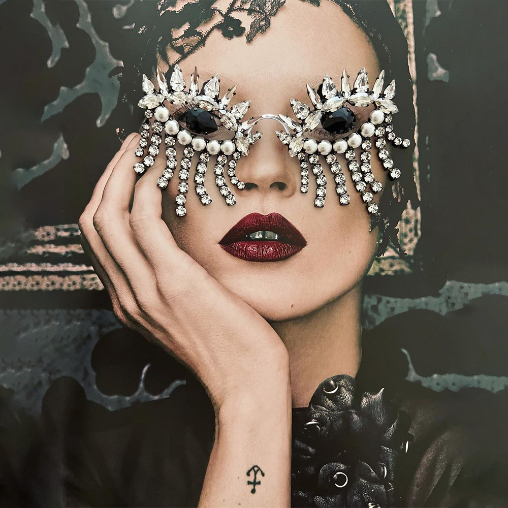 Body Jewelry Y2K - Stonefans-女性用タッセルグラスフレーム、デザイナービーズアクセサリー、y2kラグジュアリー、レンズなし、フェイスデコレーション、クリスタル、ガールギフト