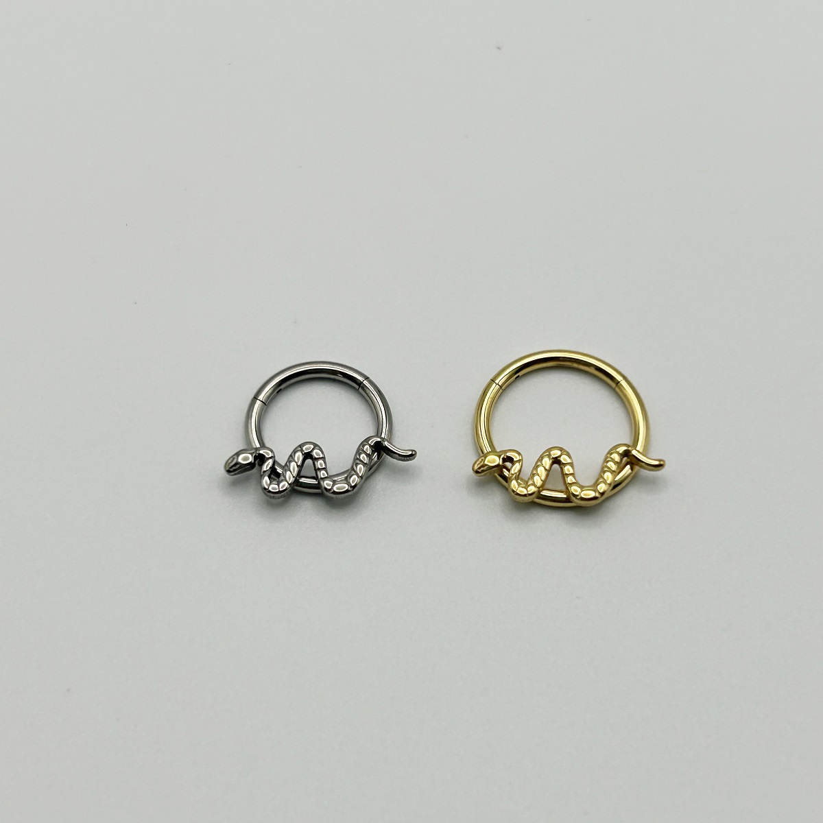 Kenbao 10 個工場品質 F136 チタンヘビヒンジク - Body Jewelry Factory のレビューと価格