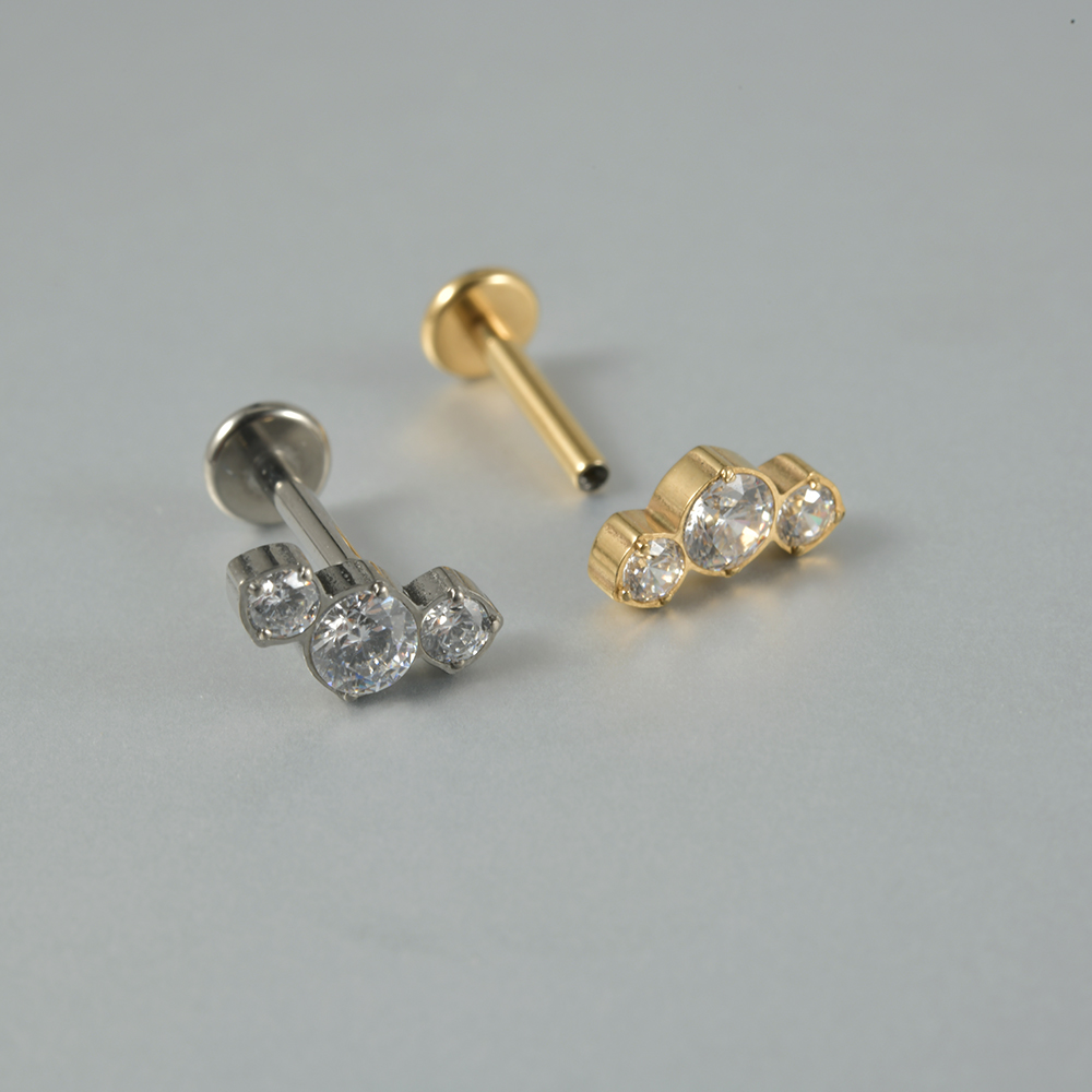1PC ジルコン G23 ソリッドチタン軟骨ピアススタッド  - Cluster Stud Ear のレビューと価格