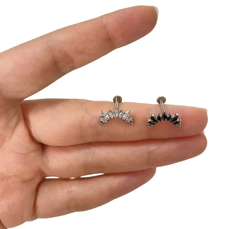 ASTM F136 チタン PIERC 7 CZ マーキス  - Cluster Stud Ear のレビューと価格