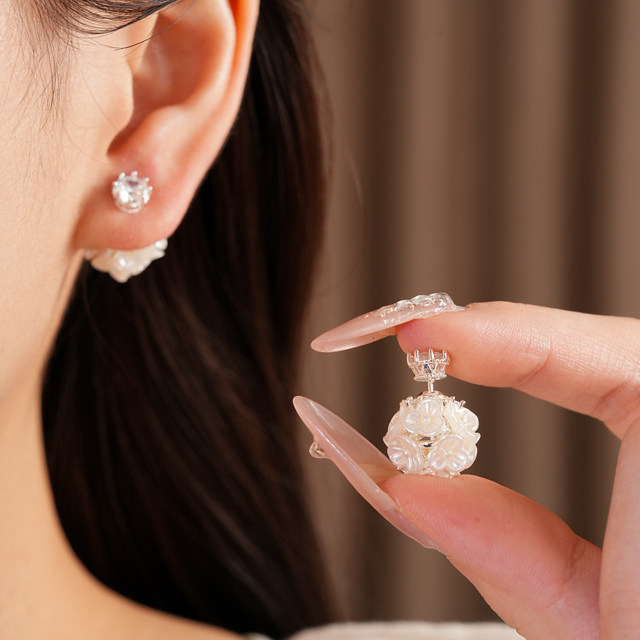 DOO MEI 2WAYウェア ジルコンフラワーボールスタッ - Cluster Stud Ear のレビューと価格