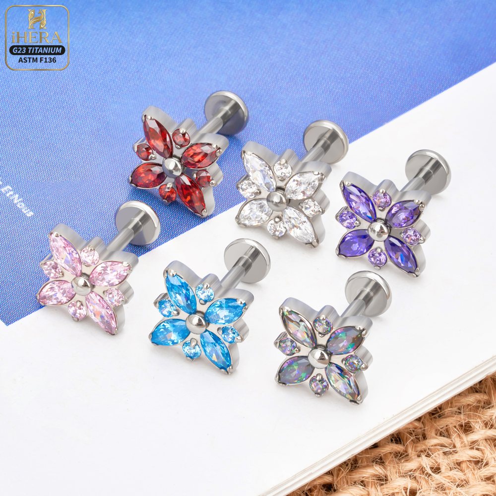ASTM F136チタン製キラキラCZクラスターイヤーピアス - Cluster Stud Ear のレビューと価格