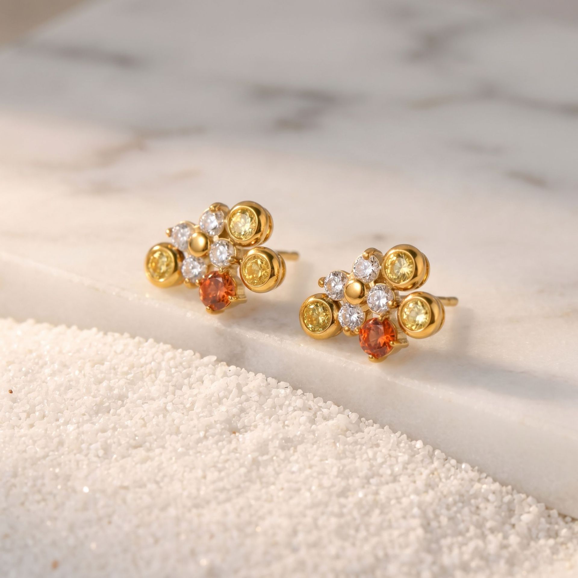ステンレススチール製ジルコンスタッドピアス 女性用 18Kゴ - Cluster Stud Ear のレビューと価格