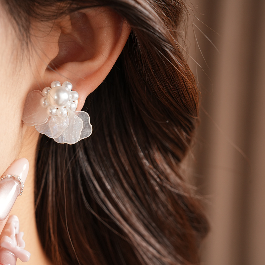 重ね着け星型シェルスタッドピアス 女性用 フランス風気質 花 - Cluster Stud Ear のレビューと価格