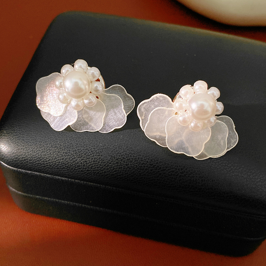 重ね着け星型シェルスタッドピアス 女性用 フランス風気質 花 - Cluster Stud Ear のレビューと価格
