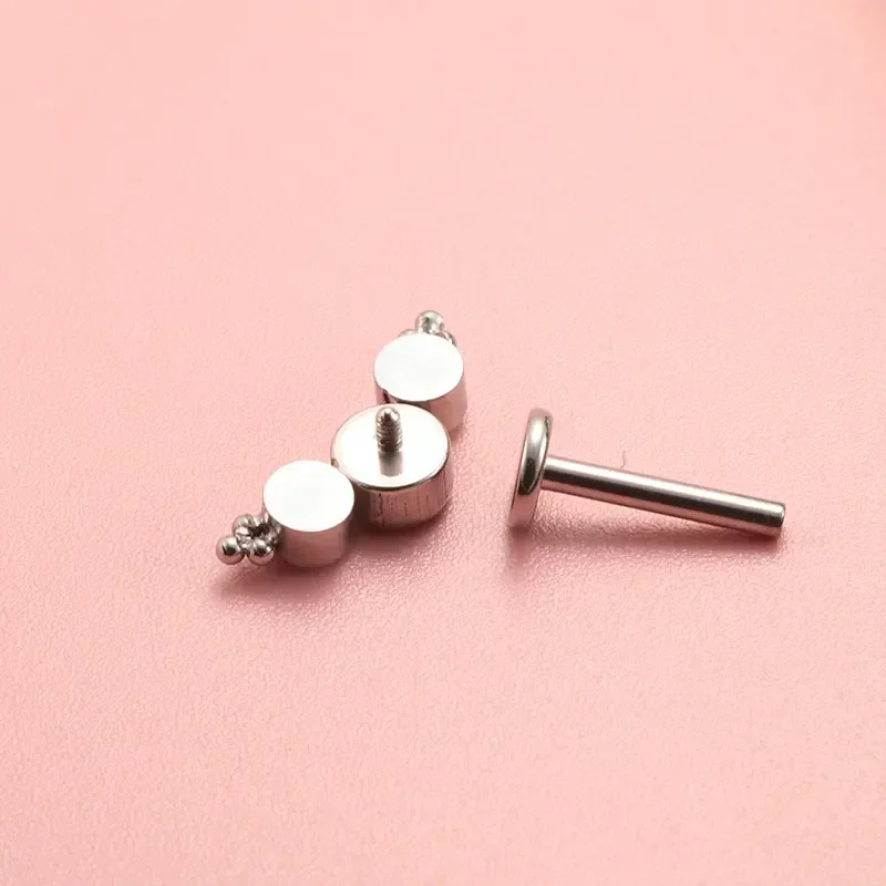 ASTM F136 チタンピアス 16/18 グラムクラスタ - Cluster Stud Ear のレビューと価格